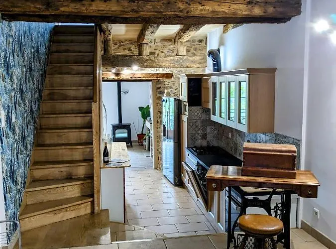 Le Quatorze, Au Coeur De Najac